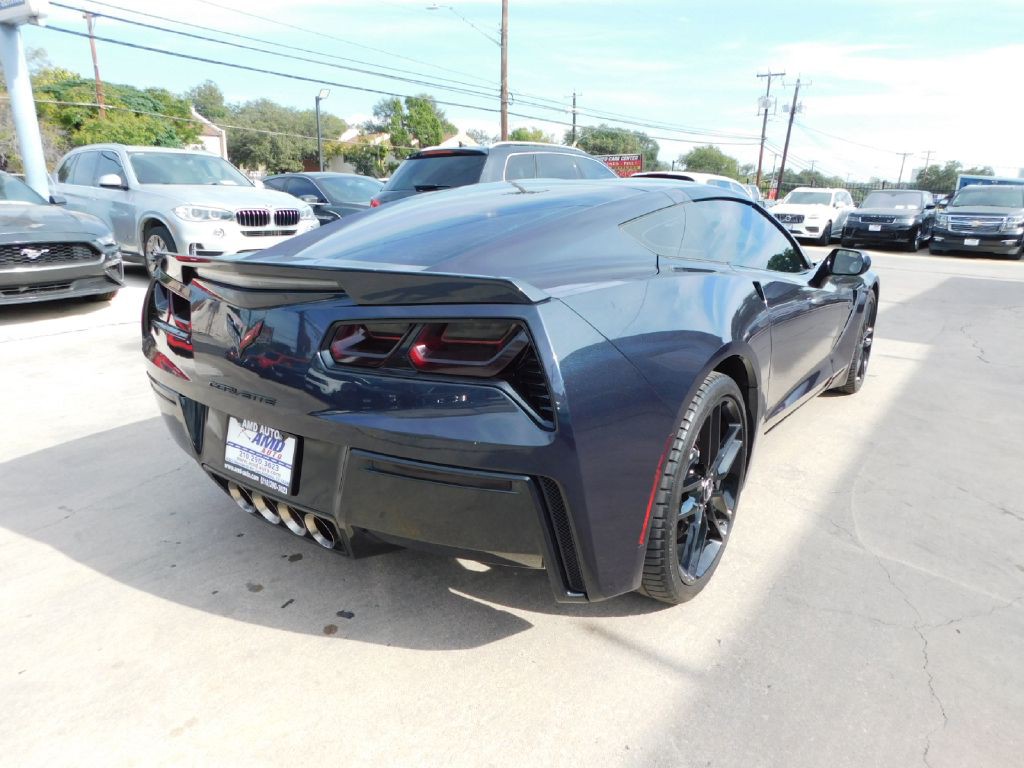 2015 Chevrolet Corvette Image 7