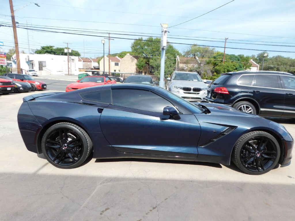 2015 Chevrolet Corvette Image 8