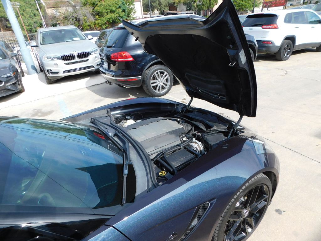 2015 Chevrolet Corvette Image 12