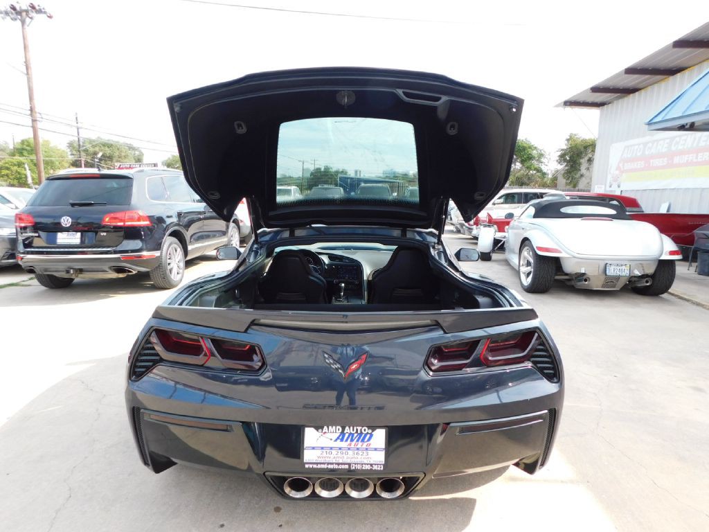 2015 Chevrolet Corvette Image 15