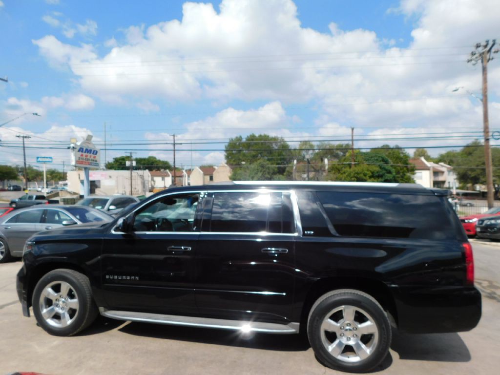 2015 Chevrolet Suburban Image 4
