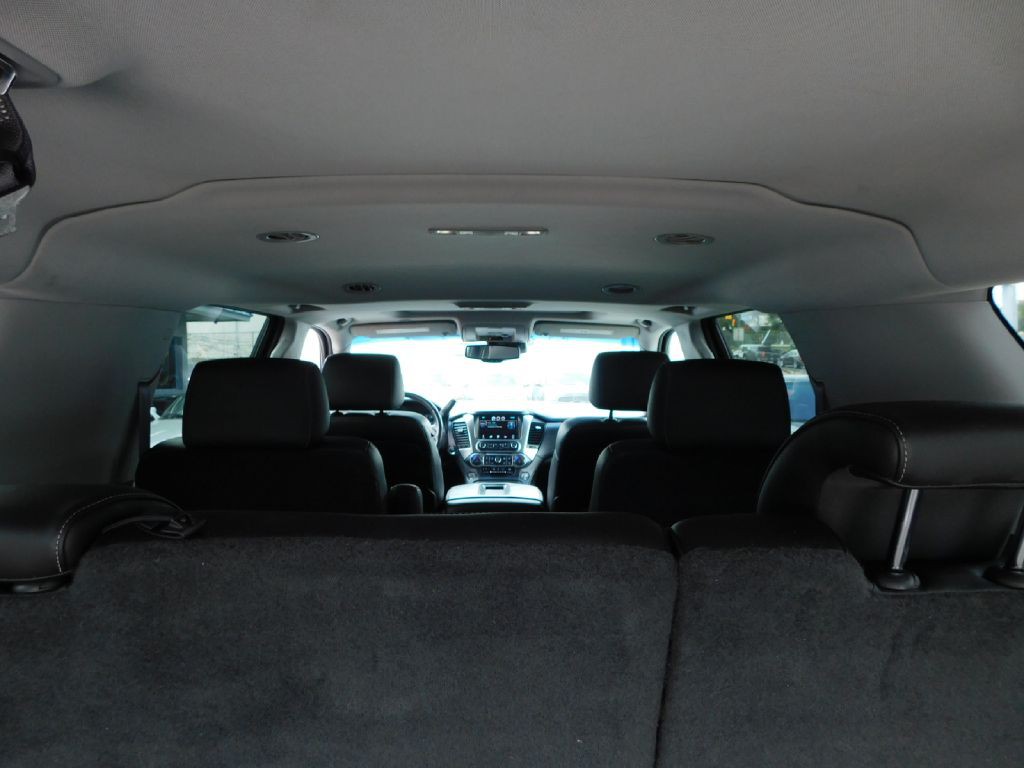 2015 Chevrolet Suburban Image 16