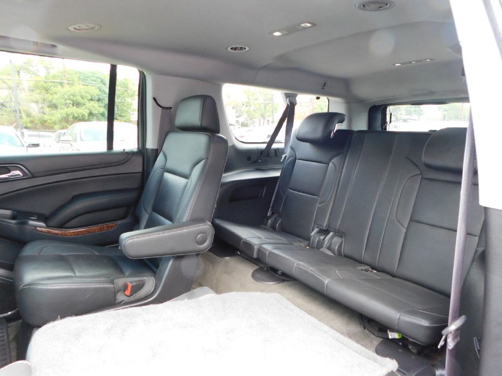 2015 Chevrolet Suburban Image 26