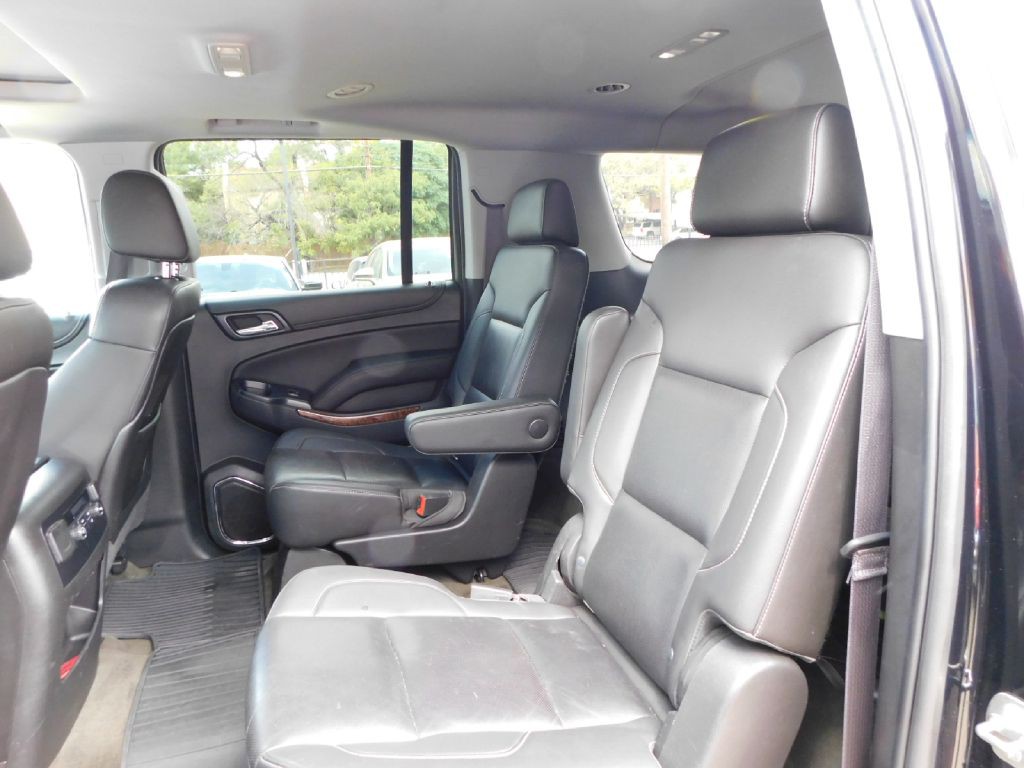2015 Chevrolet Suburban Image 27