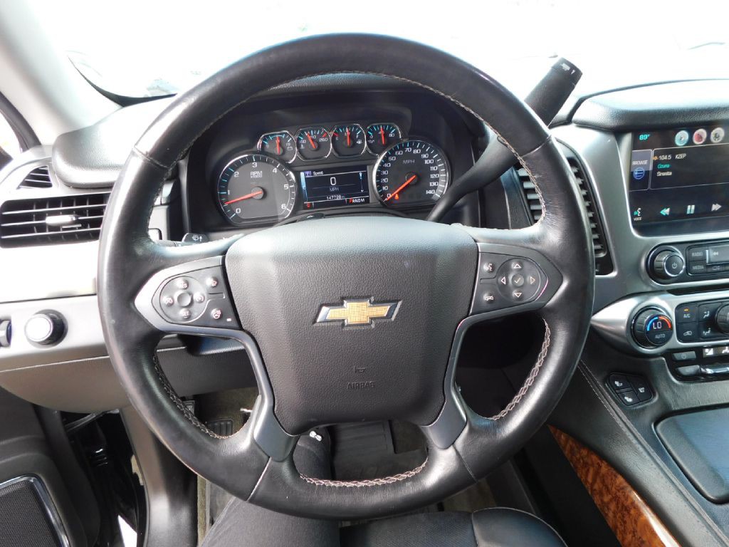 2015 Chevrolet Suburban Image 29