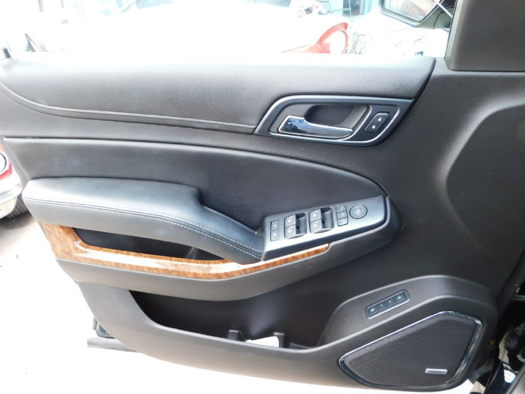 2015 Chevrolet Suburban Image 34
