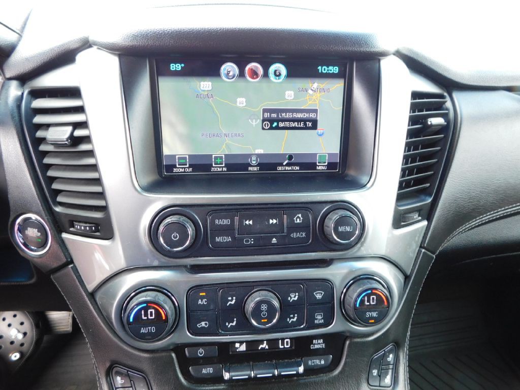2015 Chevrolet Suburban Image 37