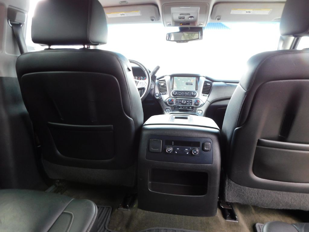 2015 Chevrolet Suburban Image 46