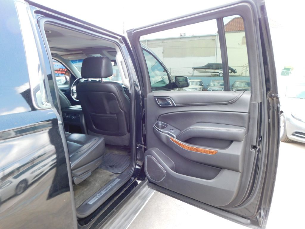 2015 Chevrolet Suburban Image 50