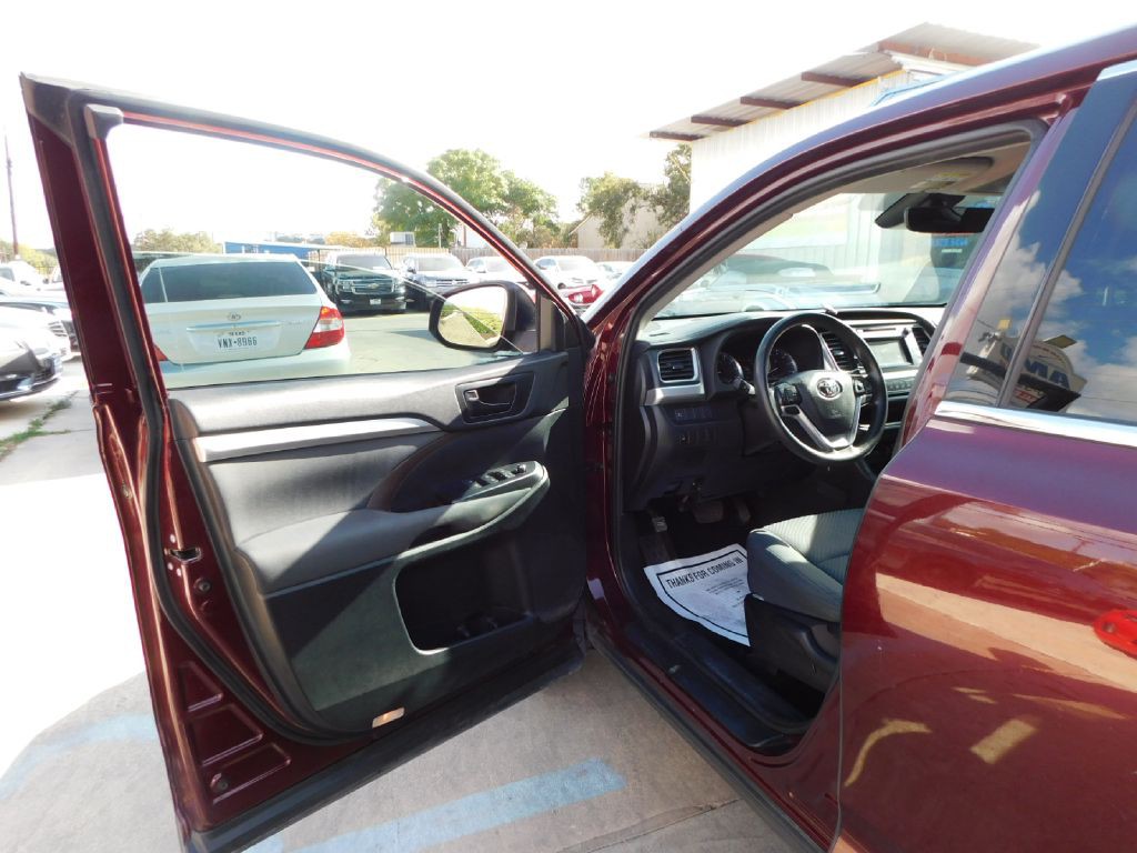 2019 Toyota Highlander Image 21