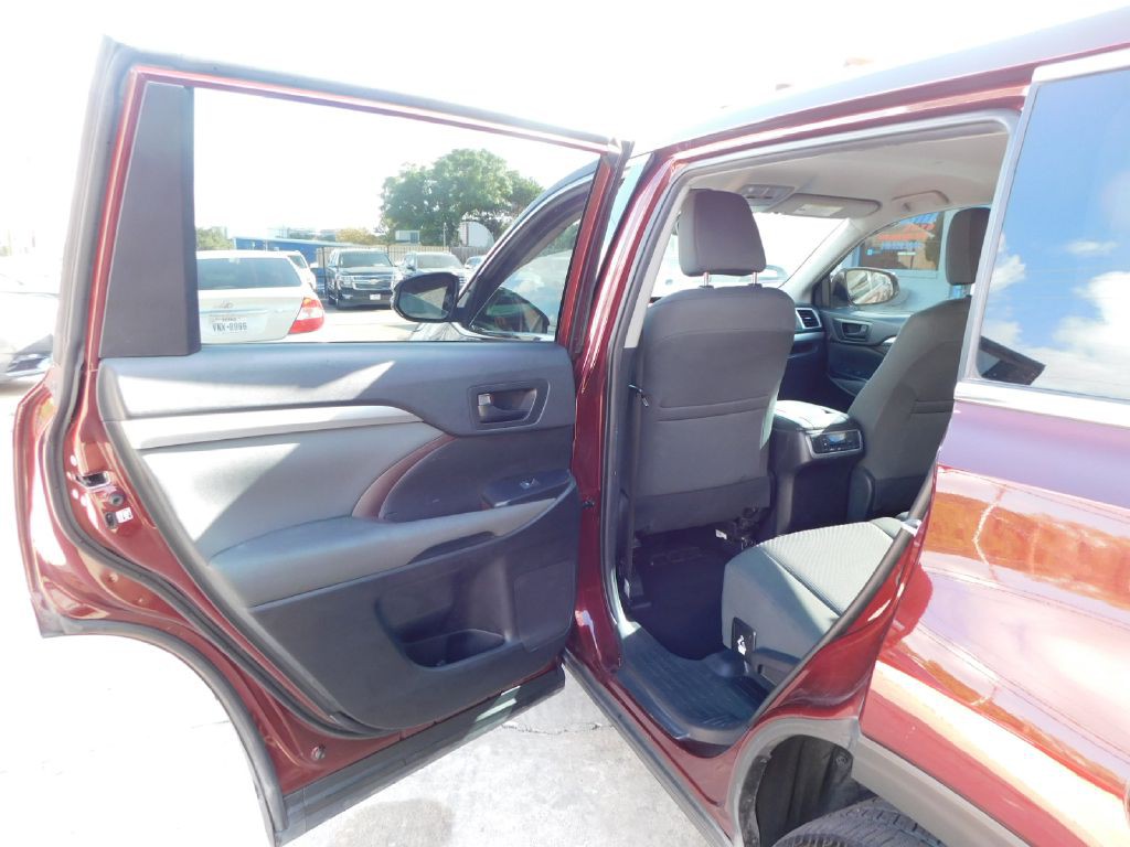 2019 Toyota Highlander Image 23