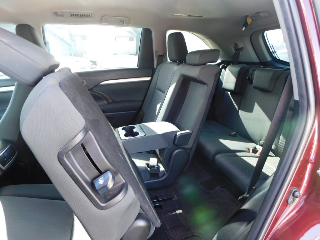 2019 Toyota Highlander Image 25