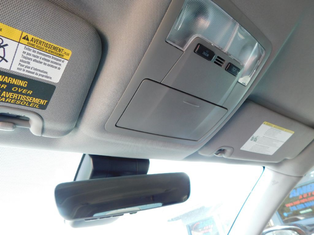 2019 Toyota Highlander Image 38