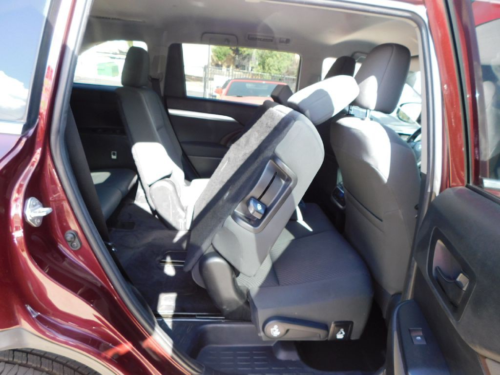 2019 Toyota Highlander Image 41