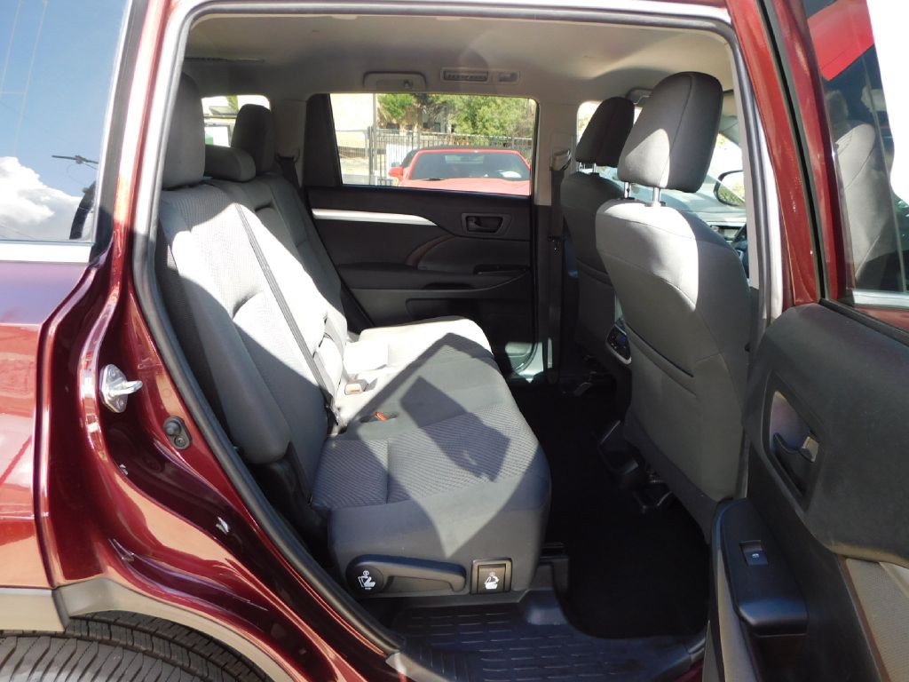 2019 Toyota Highlander Image 42