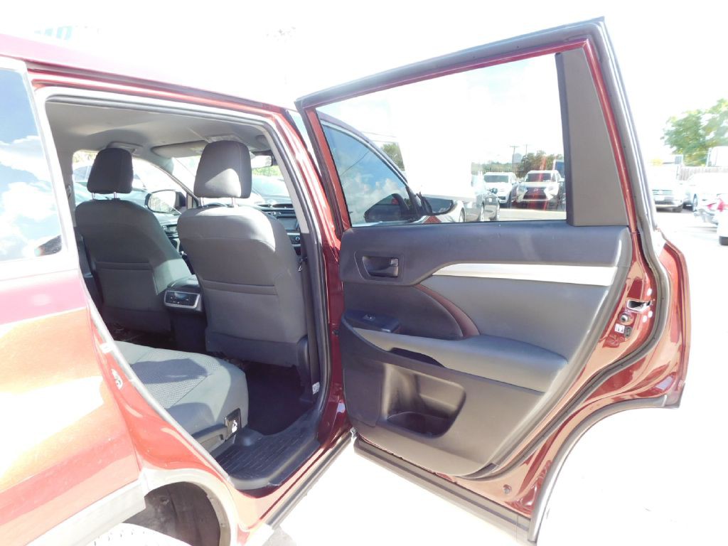 2019 Toyota Highlander Image 45