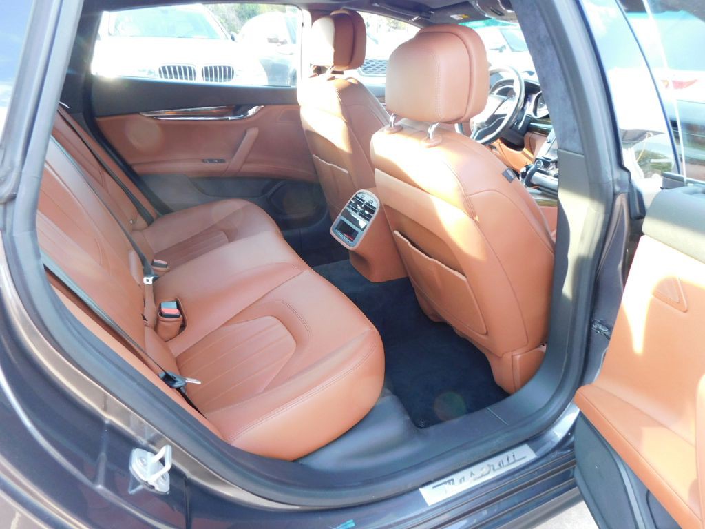 2015 Maserati Quattroporte Image 15