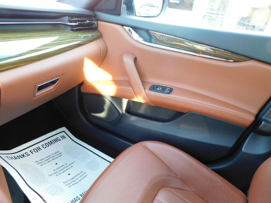 2015 Maserati Quattroporte Image 23