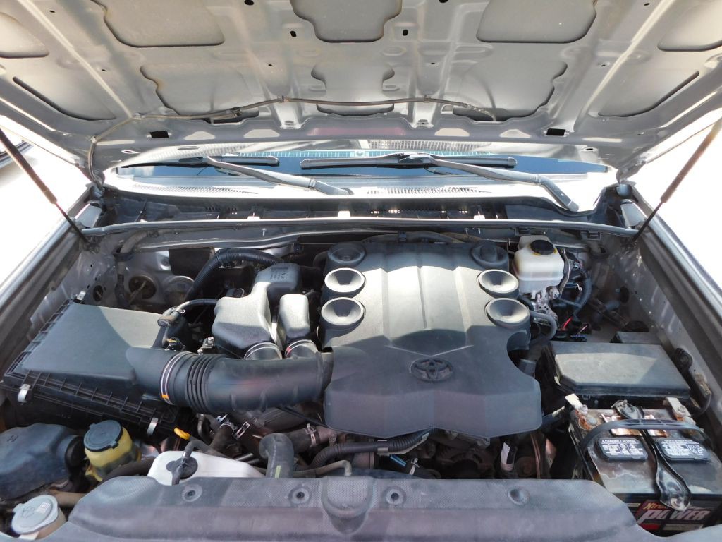 2014 Toyota 4Runner Image 16