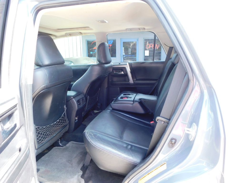 2014 Toyota 4Runner Image 24