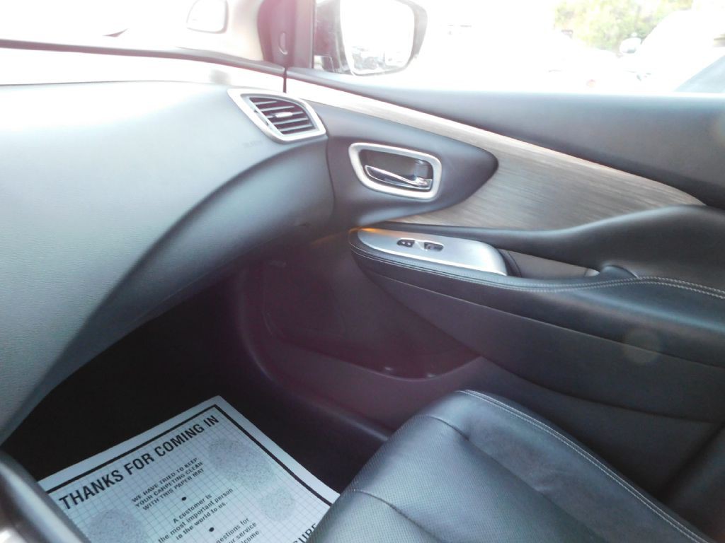 2015 Nissan Murano Image 24