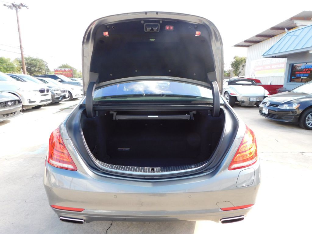 2017 Mercedes-Benz S-Class Image 18