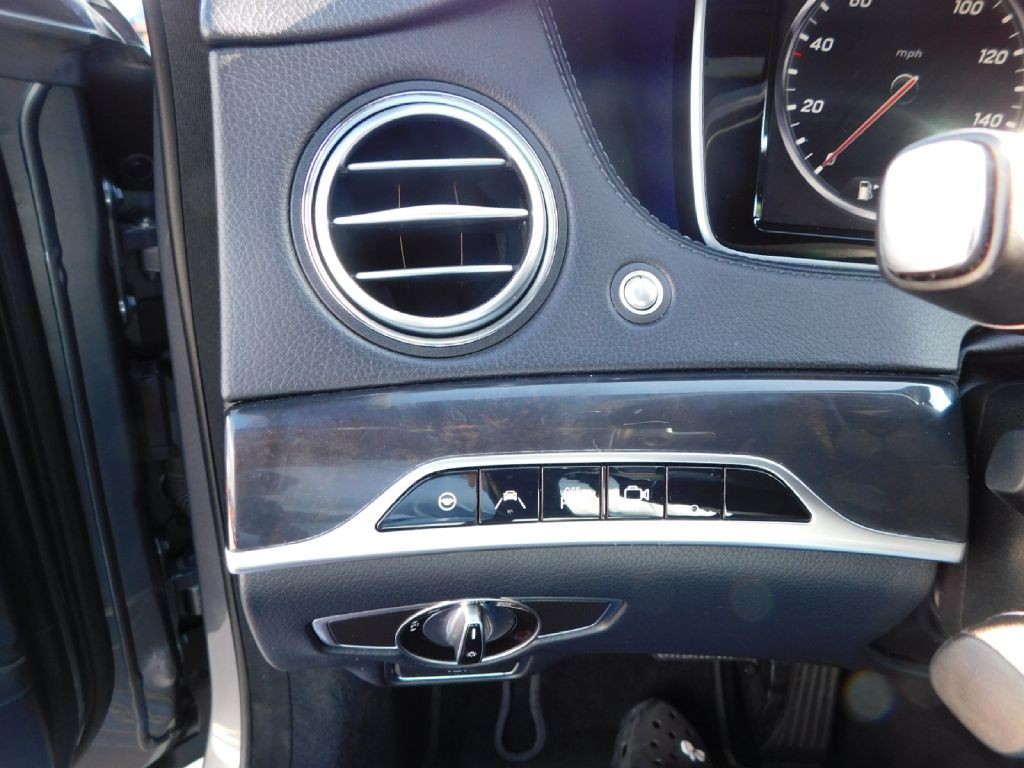 2017 Mercedes-Benz S-Class Image 28