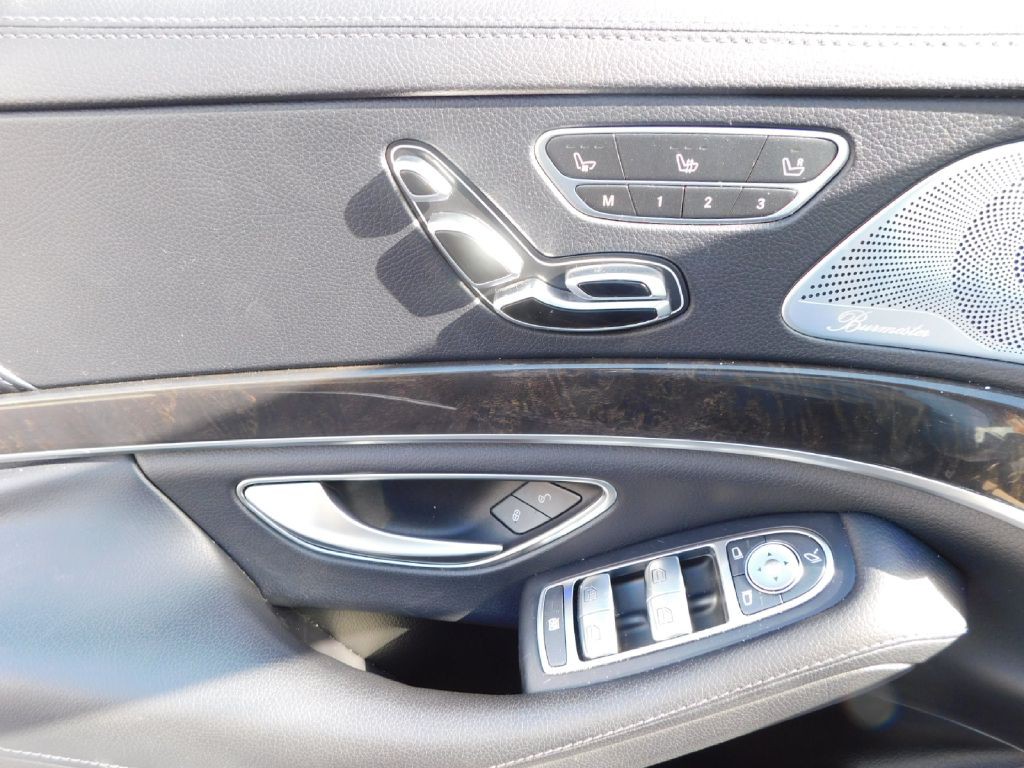 2017 Mercedes-Benz S-Class Image 30