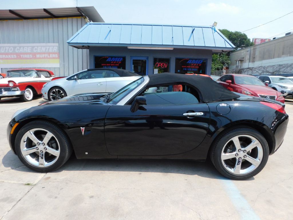 2007 Pontiac Solstice Image 4