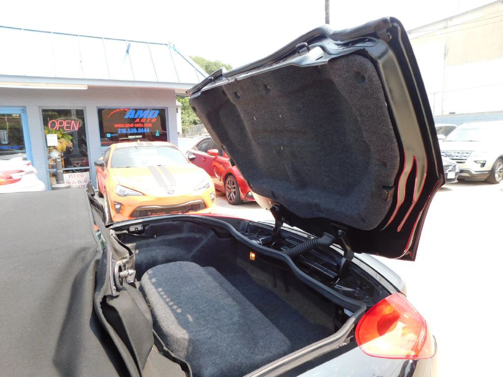 2007 Pontiac Solstice Image 14
