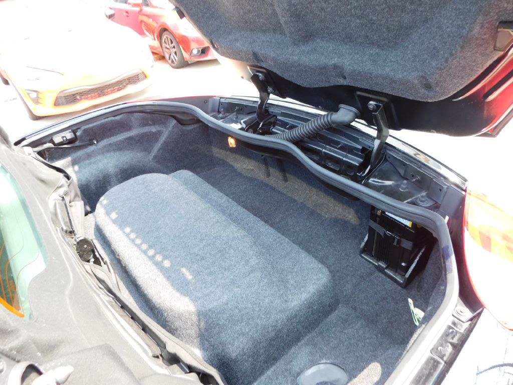 2007 Pontiac Solstice Image 15
