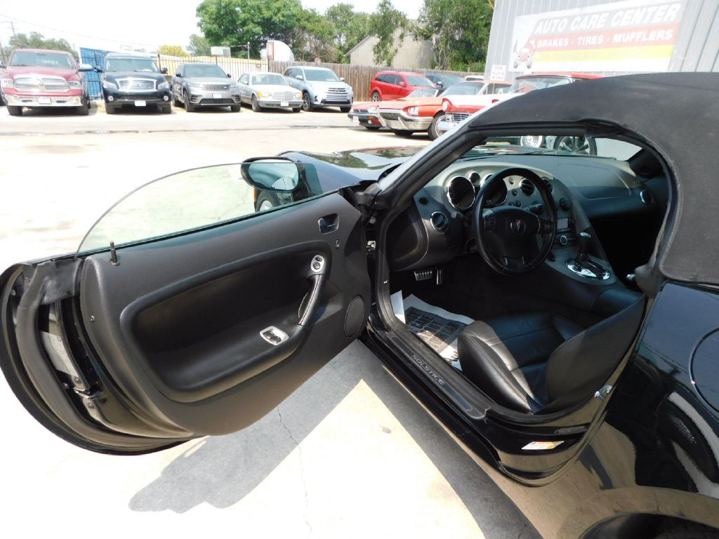 2007 Pontiac Solstice Image 19