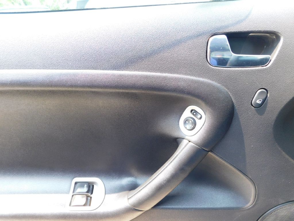 2007 Pontiac Solstice Image 23