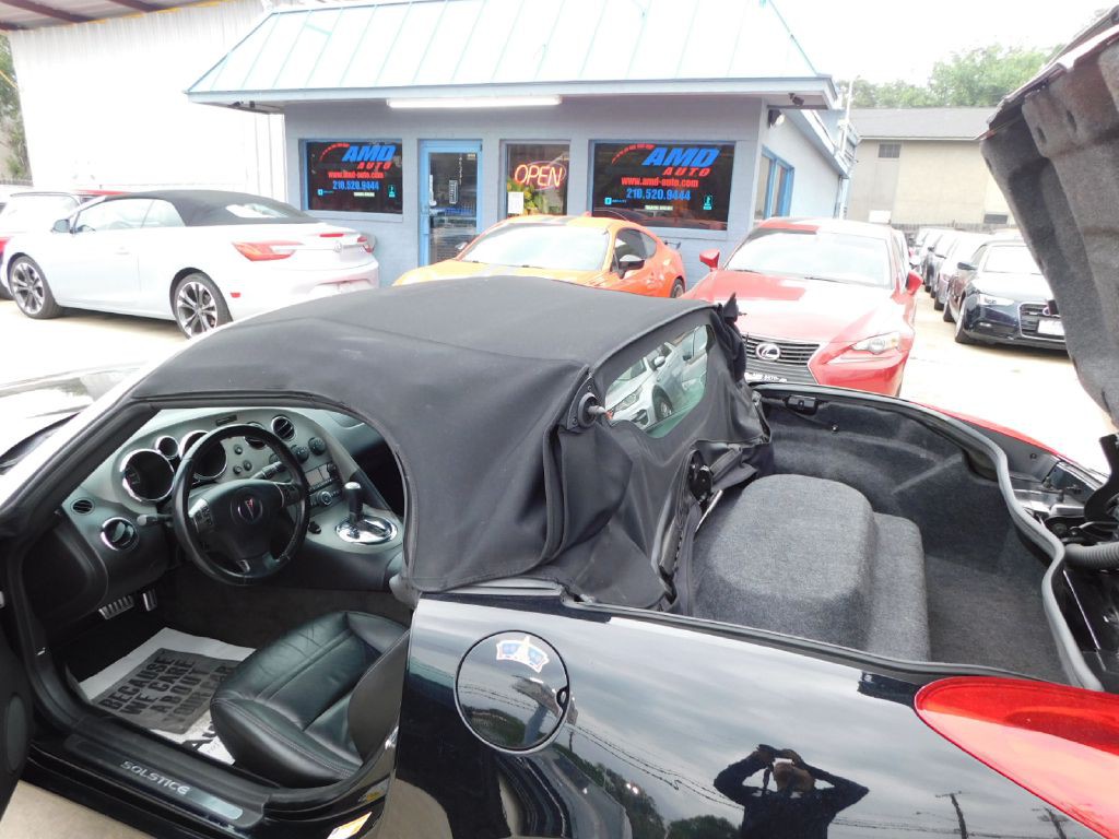 2007 Pontiac Solstice Image 32