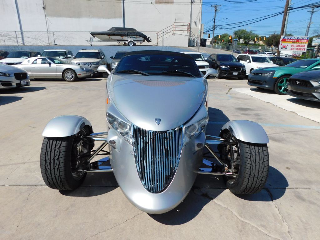 2000 Plymouth Prowler Image 2
