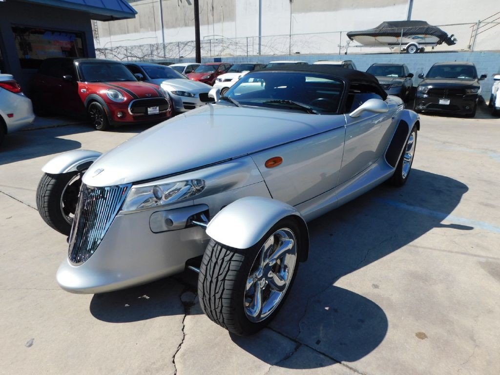 2000 Plymouth Prowler Image 3