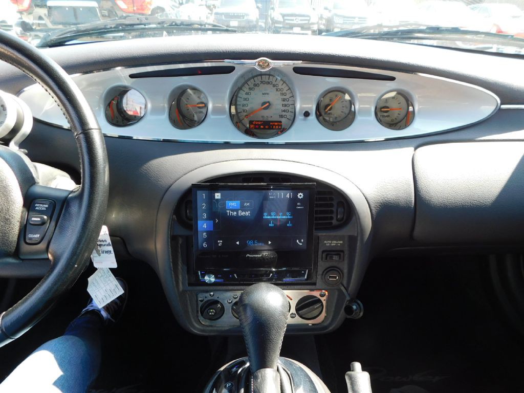 2000 Plymouth Prowler Image 18
