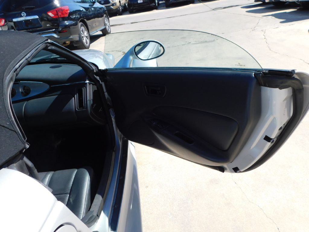 2000 Plymouth Prowler Image 29