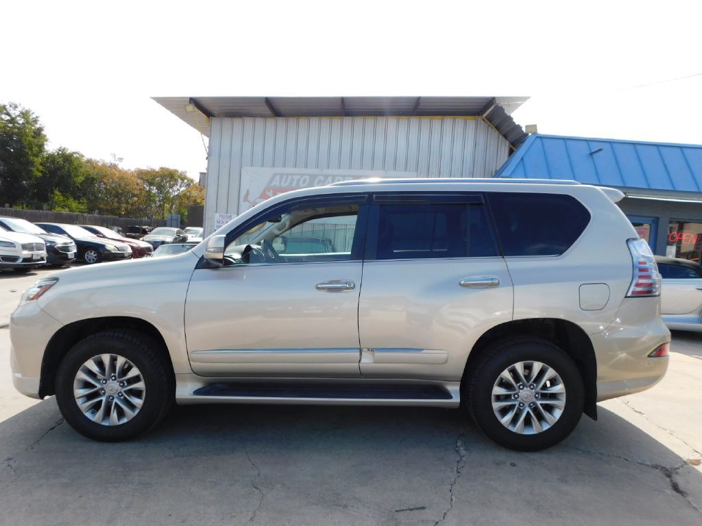 2015 Lexus GX Image 4