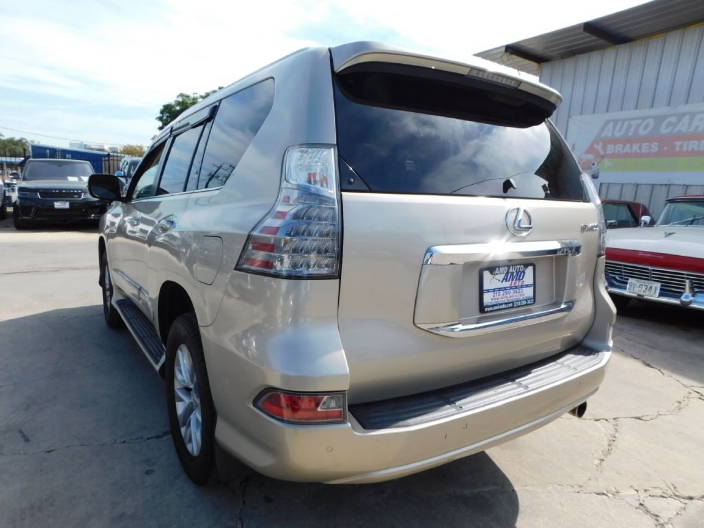2015 Lexus GX Image 5