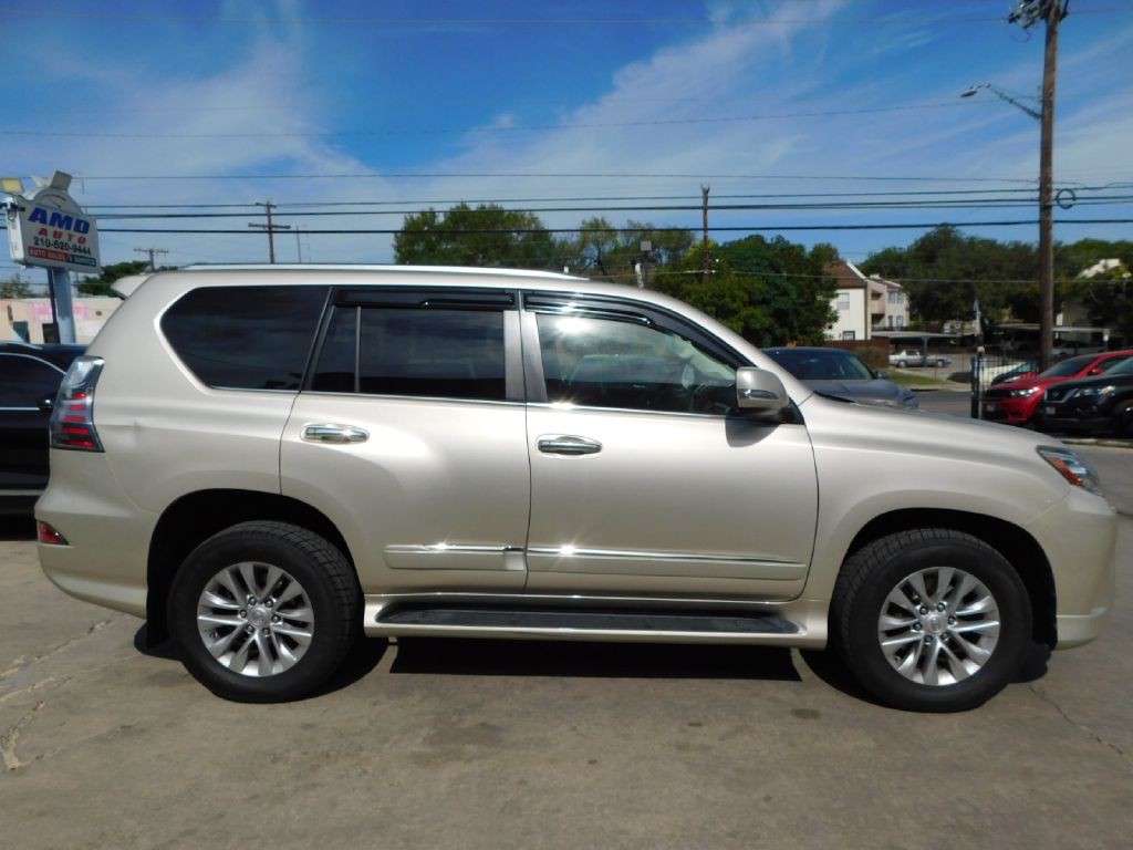 2015 Lexus GX Image 8