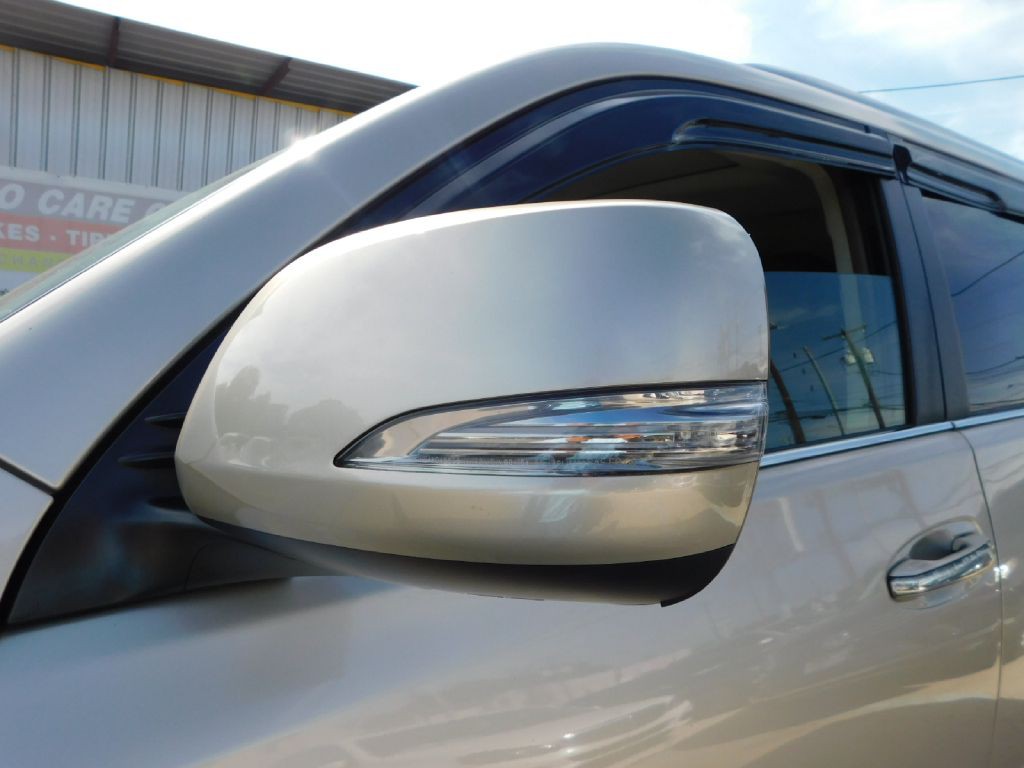 2015 Lexus GX Image 17