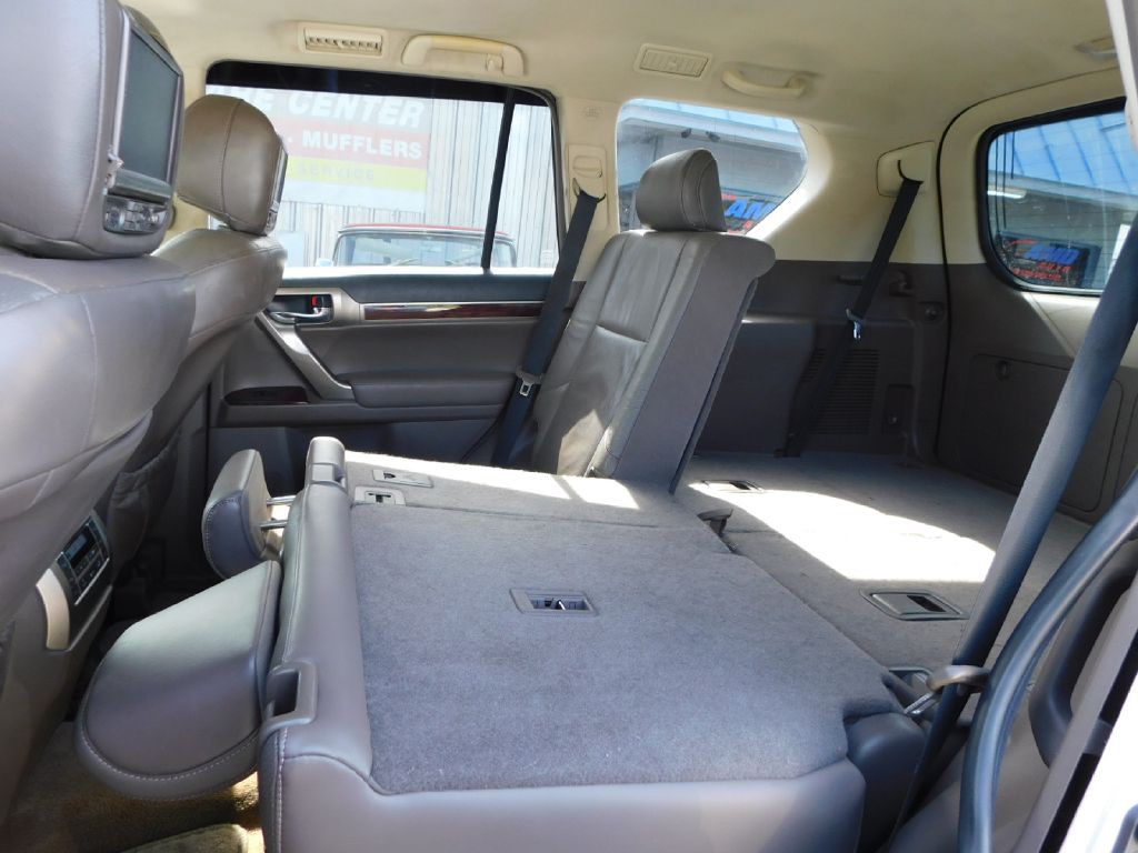 2015 Lexus GX Image 29