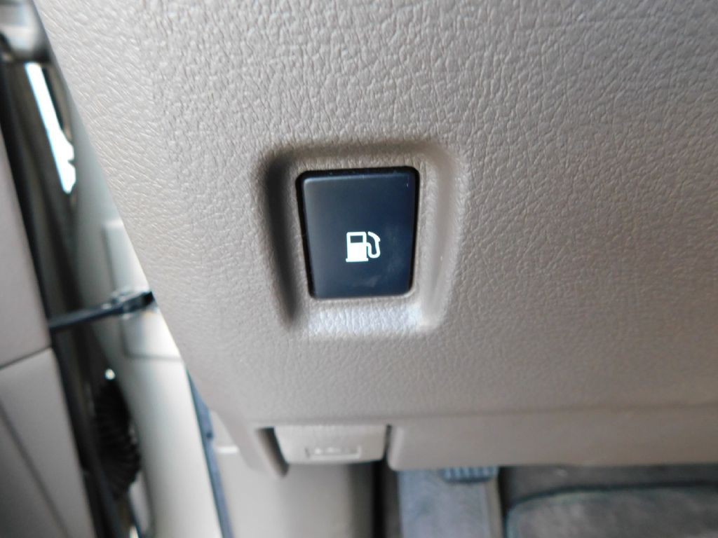 2015 Lexus GX Image 33