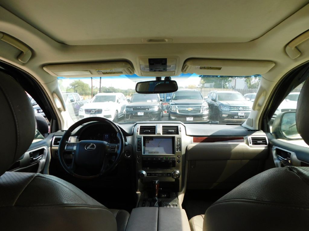 2015 Lexus GX Image 47