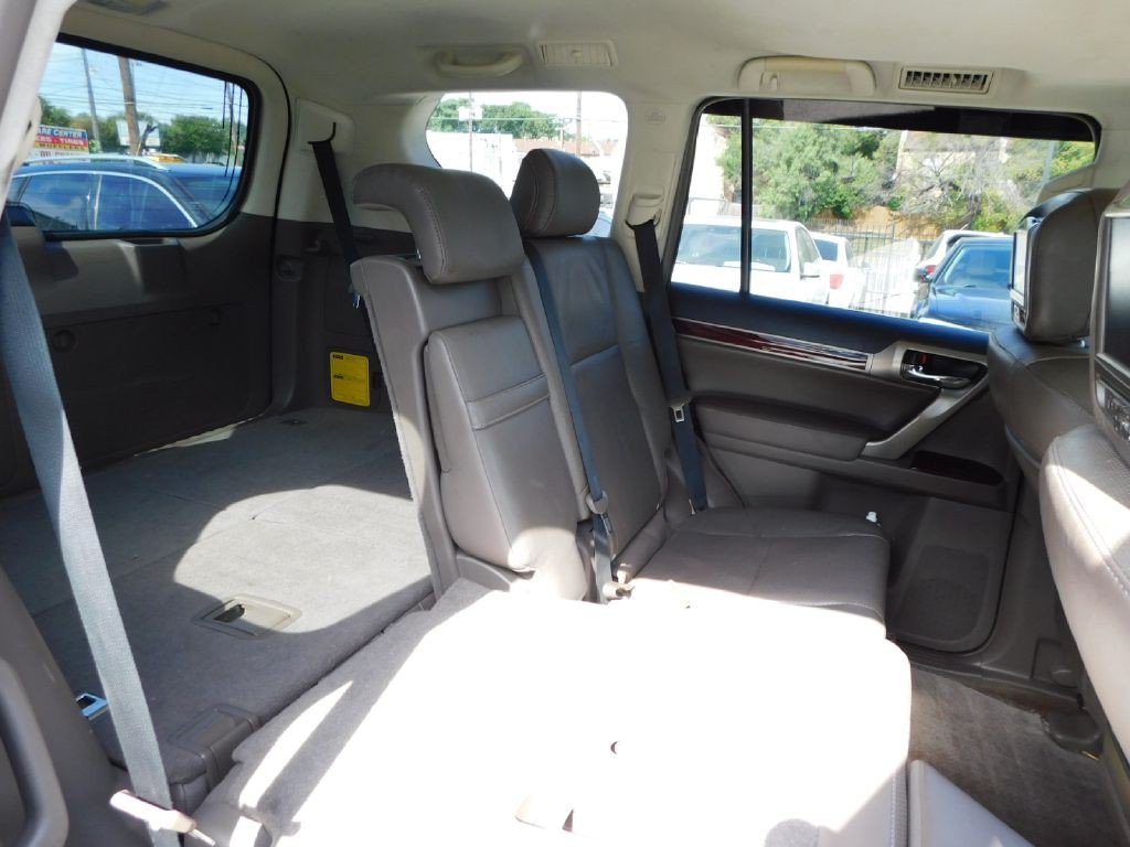 2015 Lexus GX Image 49
