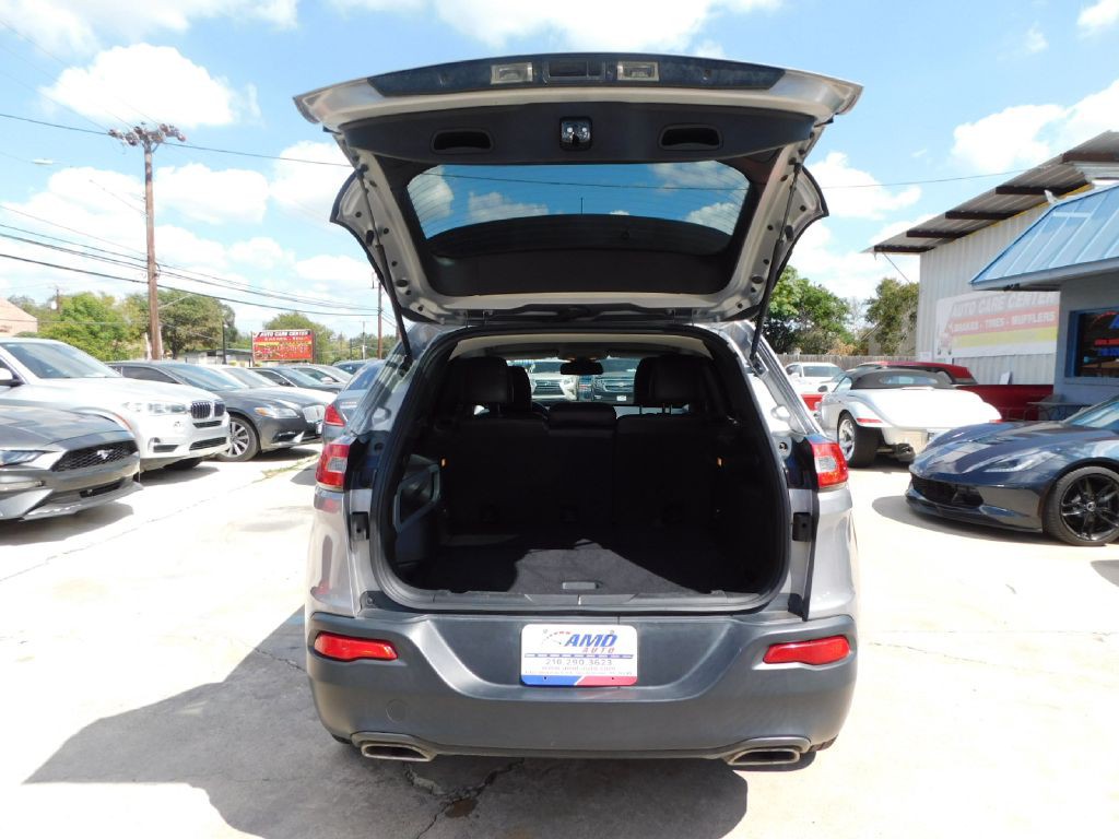 2015 Jeep Cherokee Image 14