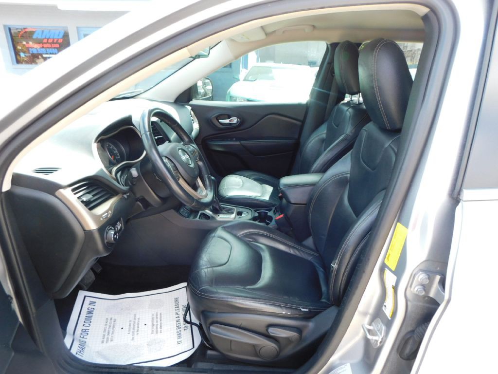 2015 Jeep Cherokee Image 16