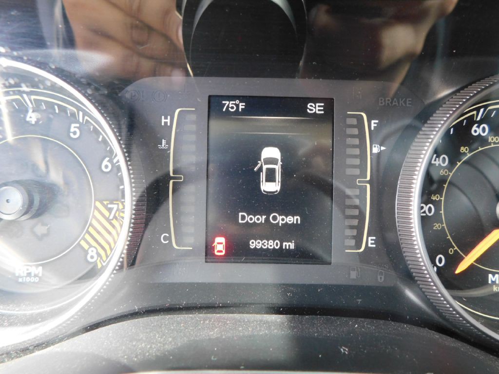 2015 Jeep Cherokee Image 17