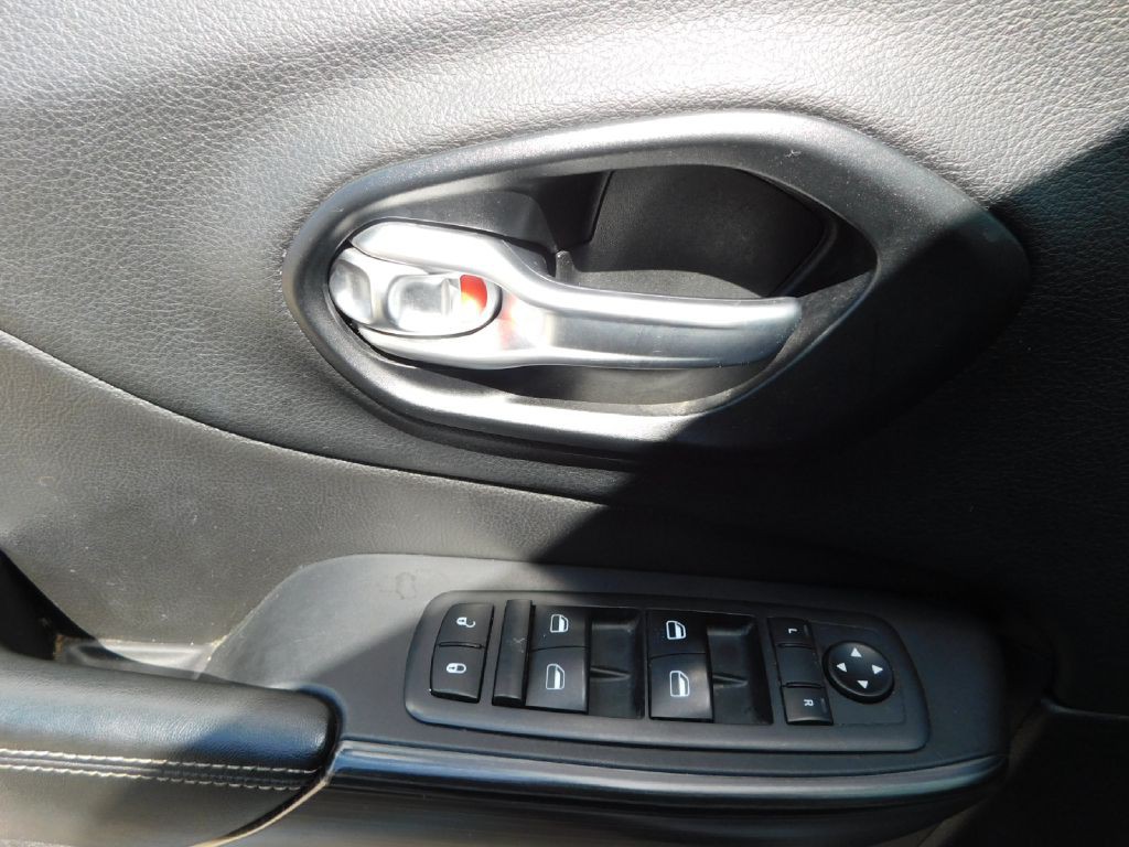 2015 Jeep Cherokee Image 20